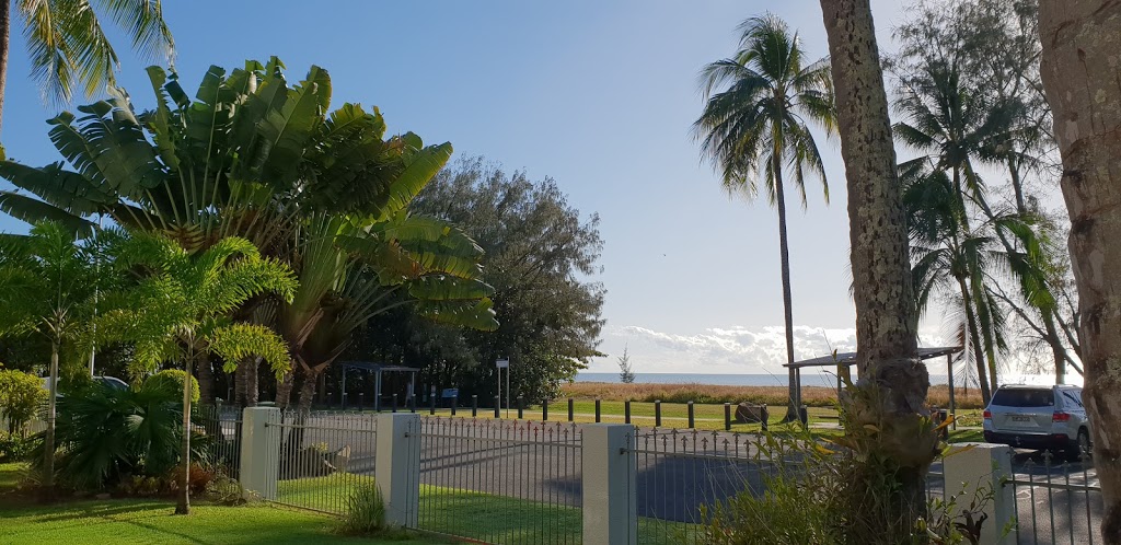 Sirenia Palms Yorkeys Knob | lodging | 2/35 Sims Esplanade, Yorkeys Knob QLD 4878, Australia