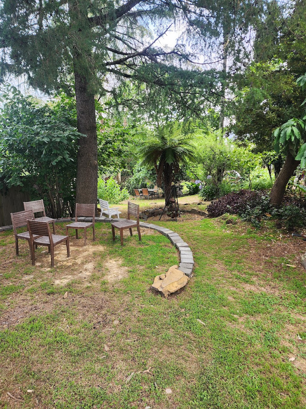 RoseyRavelston Books | 1 Badgery Cres, Lawson NSW 2783, Australia | Phone: 0493 834 781