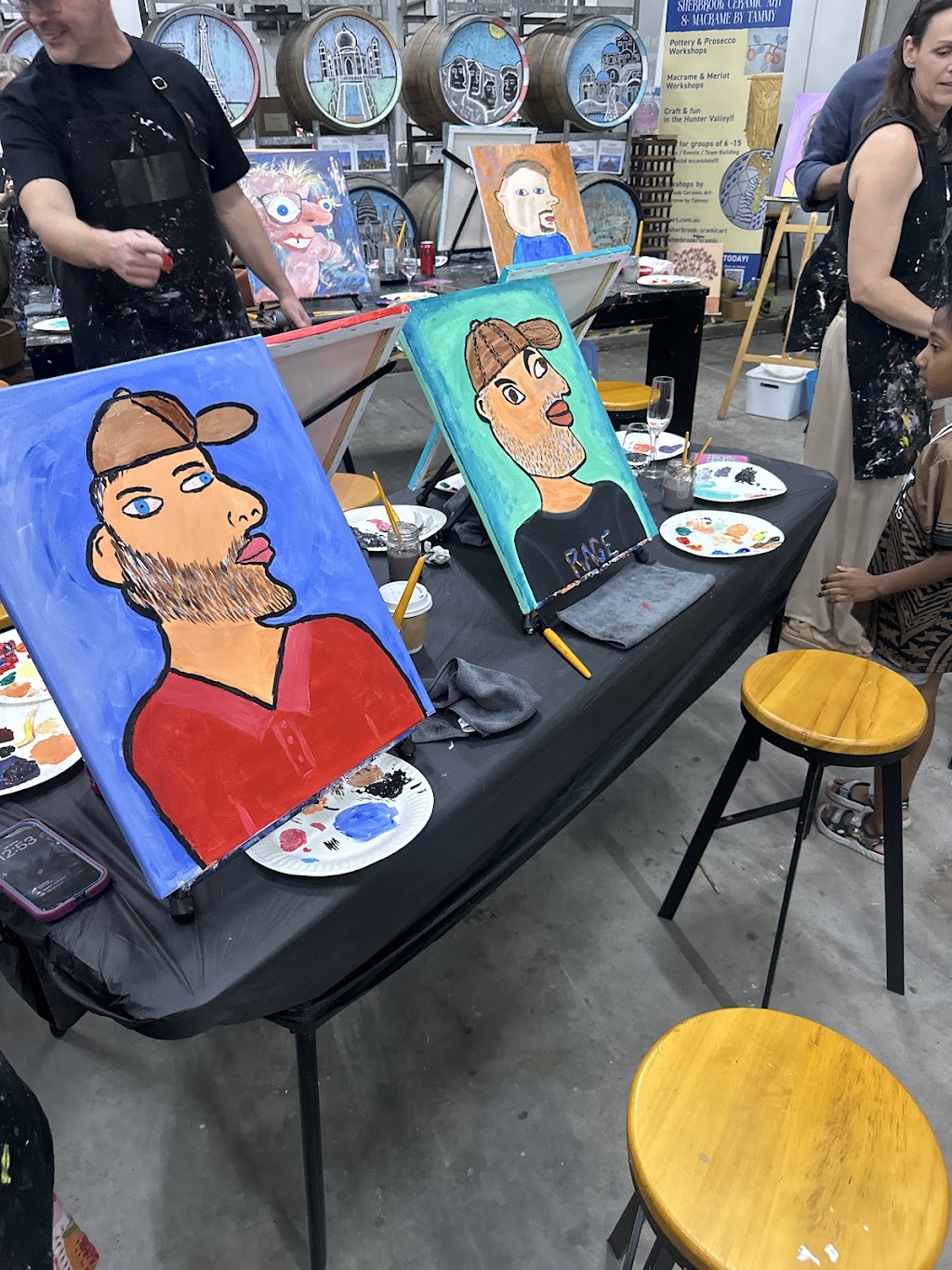 Paint with Llynda N | 48 Bennett St, Millfield NSW 2325, Australia | Phone: 0425 279 939