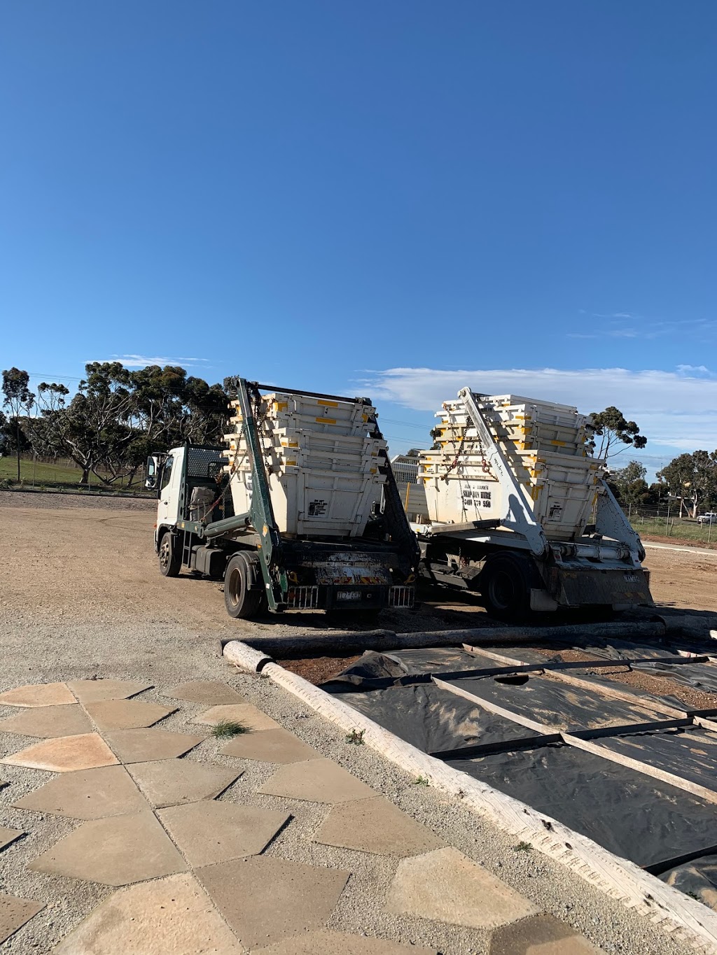 Jess and Lianes Waste Solutions | 8 Rowsley Station Rd, Maddingley VIC 3340, Australia | Phone: 0418 879 558