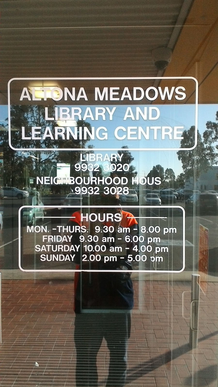 Altona Meadows Library and Learning Centre | library | Central Square Shopping Centre 2 Newham Way, Altona Meadows VIC 3028, Australia | 1300462542 OR +61 1300 462 542