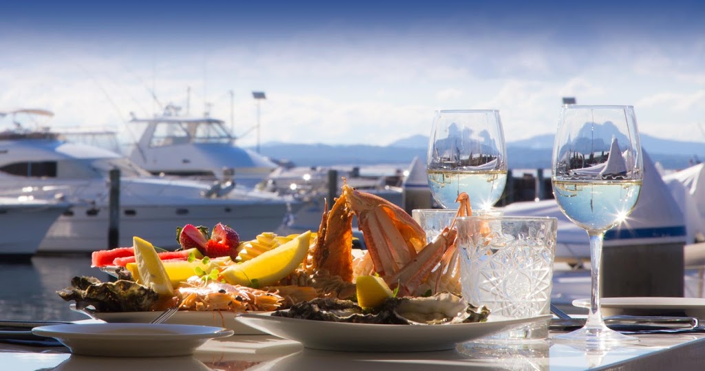 Mavericks on the Bay | restaurant | dAlbora Marina, Teramby Rd, Nelson Bay NSW 2315, Australia | 0249841203 OR +61 2 4984 1203