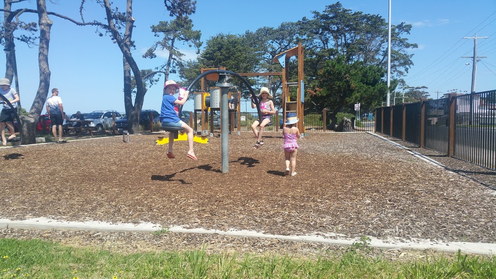 St Leonards Beach Side Childrens park | gym | St Leonards VIC 3223, Australia