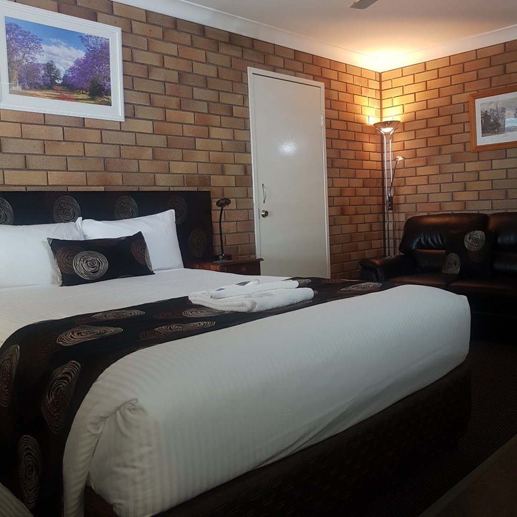 Golden Chain Motor Inns | lodging | Cunningham Hwy, Warwick QLD 4370, Australia | 0746615000 OR +61 7 4661 5000