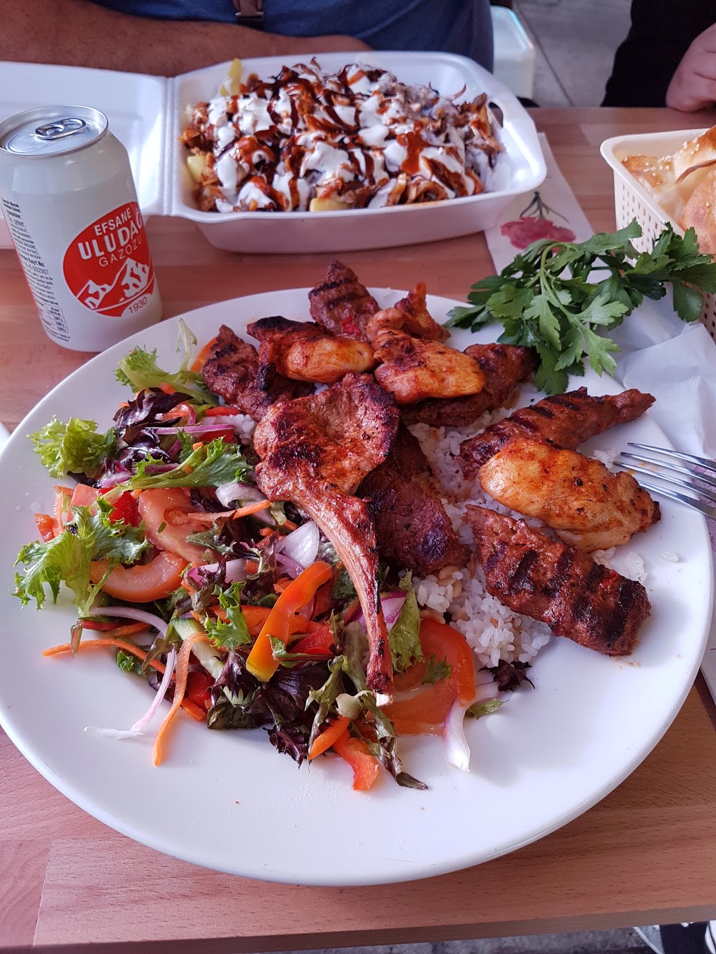 Laz Kebab & Chicken Cafe | 1a/159 Blair St, Broadmeadows VIC 3047, Australia