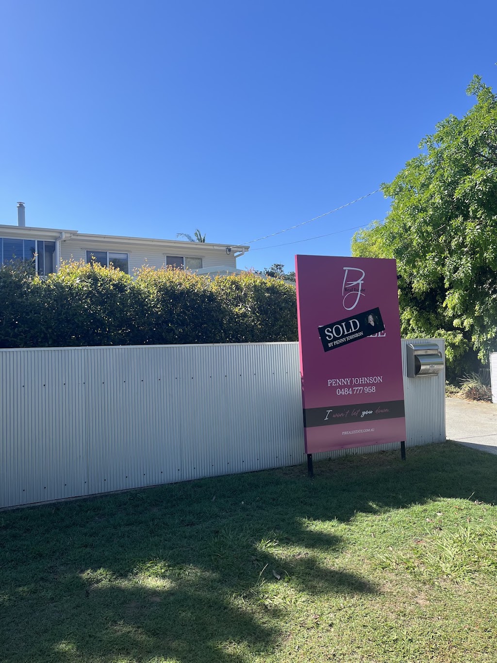 PJ Real Estate | 71 Rangeview Rd, Morayfield QLD 4506, Australia | Phone: 0484 777 958