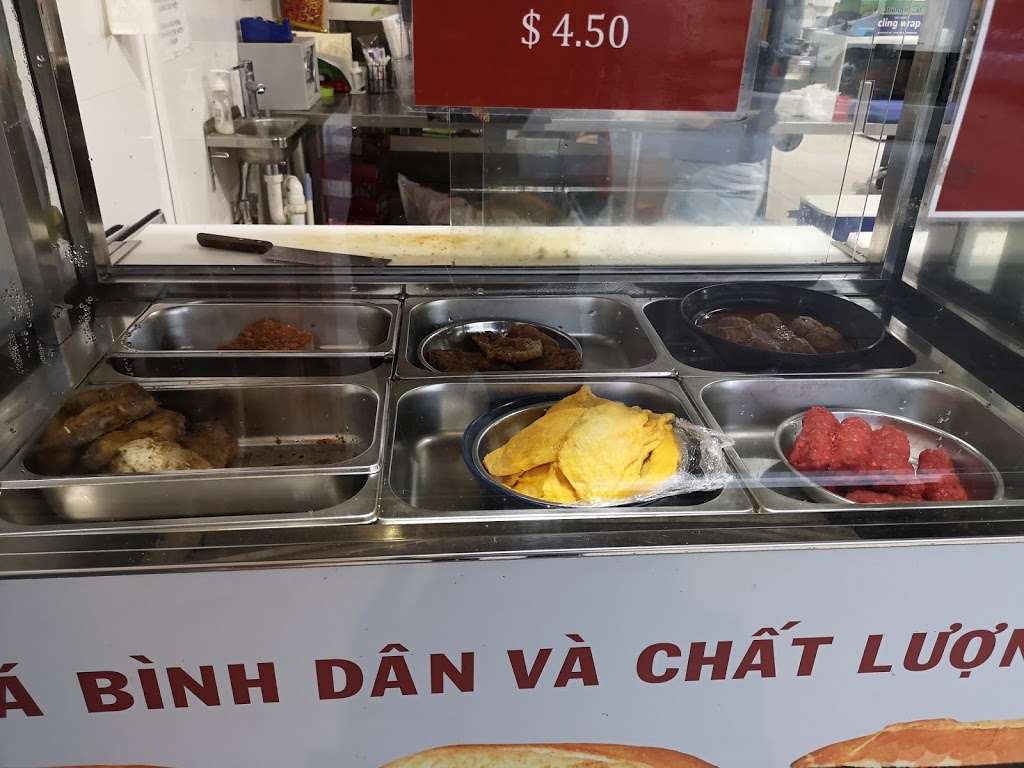 Binh Minh Vietnamese & Chinese Restaurant | restaurant | 28 Hughes St, Cabramatta NSW 2166, Australia | 0297542436 OR +61 2 9754 2436