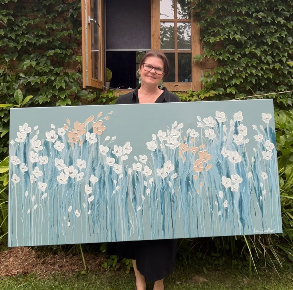 Naomi Crowther Artist | 33 Newth Pl, Surf Beach NSW 2536, Australia | Phone: 0418 974 455