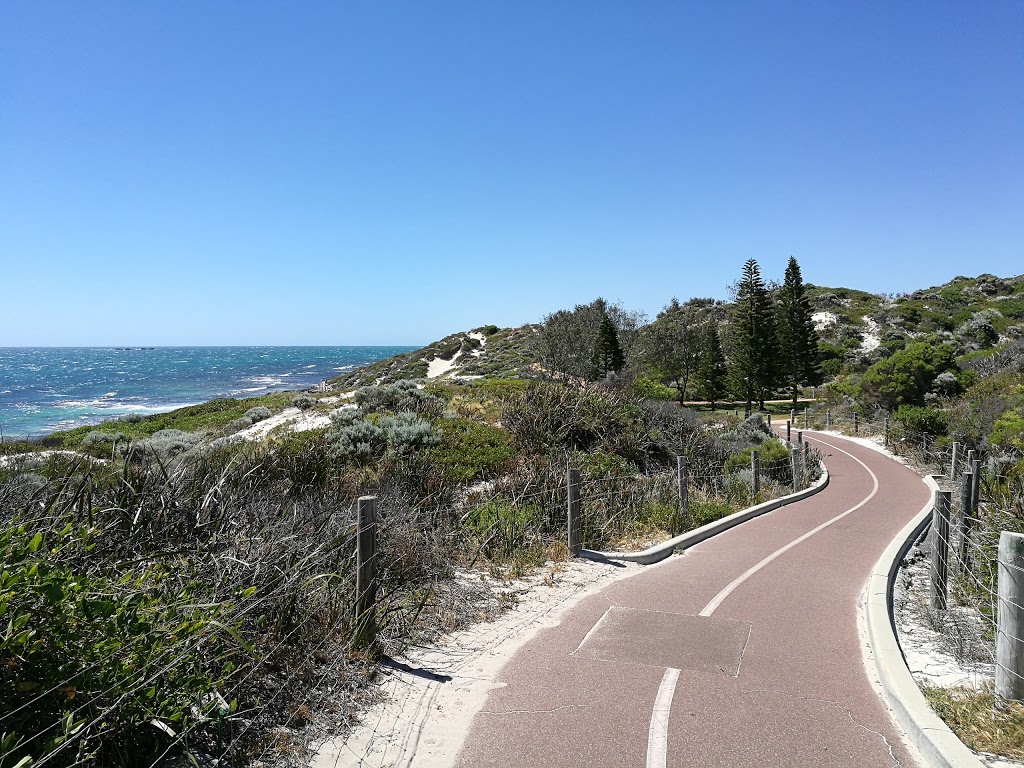 Iluka Foreshore Park | park | Burns Beach Road, Burns Beach Rd, Iluka WA 6028, Australia | 0894004268 OR +61 8 9400 4268