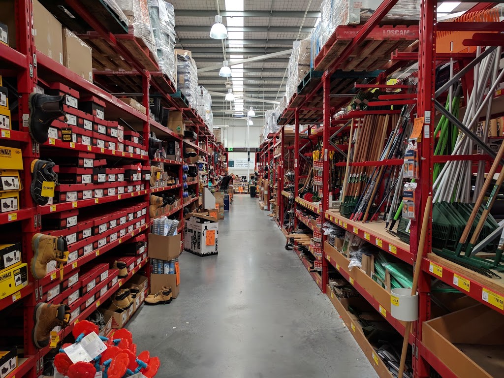 Bunnings Taree | hardware store | Corner Wingham Road &, Bushland Dr, Taree NSW 2430, Australia | 0265912500 OR +61 2 6591 2500