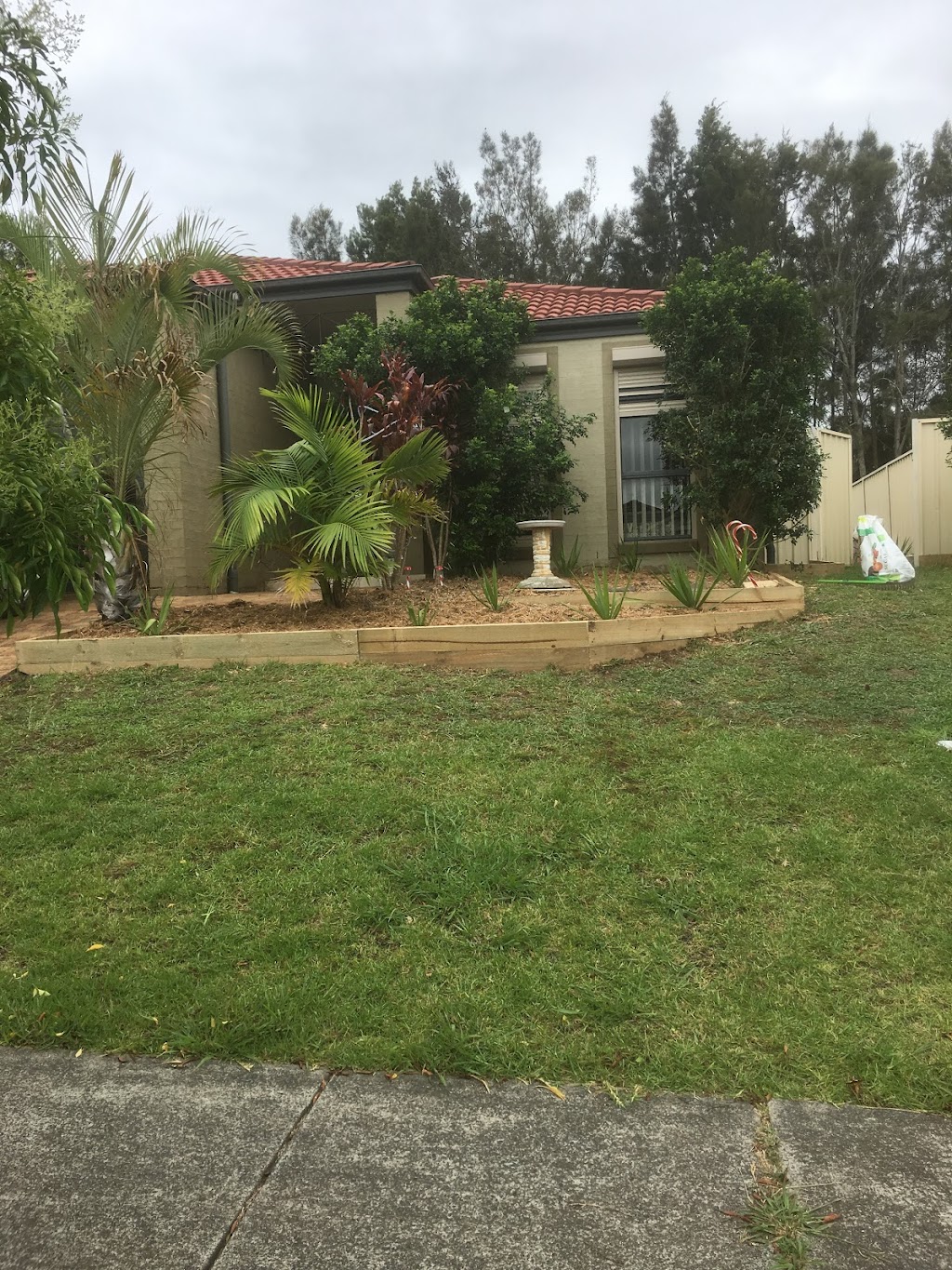 B&R Property Maintenance Group | 2 Stuarts Way, Tanilba Bay NSW 2319, Australia | Phone: 0420 287 800