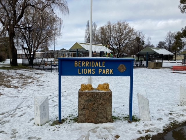 Greyhound Bus Stop Berridale (Westbound) |  | Bus Stop, 71 Jindabyne Rd, Berridale NSW 2628, Australia | 1300473946 OR +61 1300 473 946