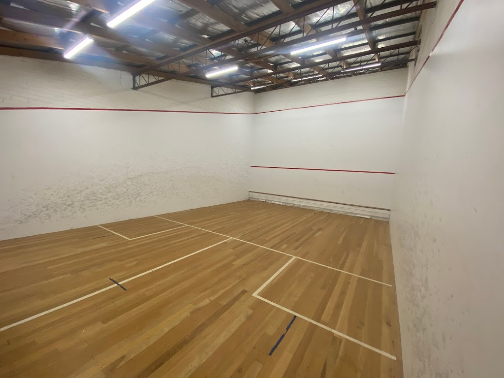 Rowbotham Street Squash Court | 166 Rowbotham St, Middle Ridge QLD 4350, Australia | Phone: 0493 639 178