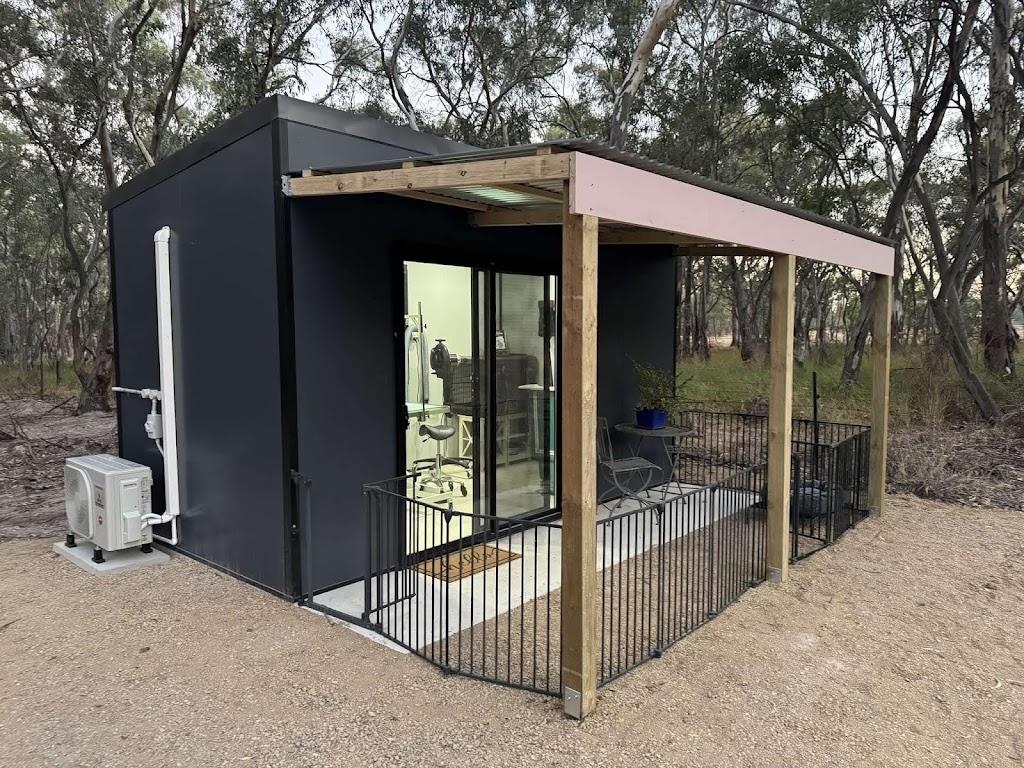 Fee Fee & Co - Dog Grooming Services | 300 Warby Range Rd, Glenrowan VIC 3675, Australia | Phone: 0498 584 810