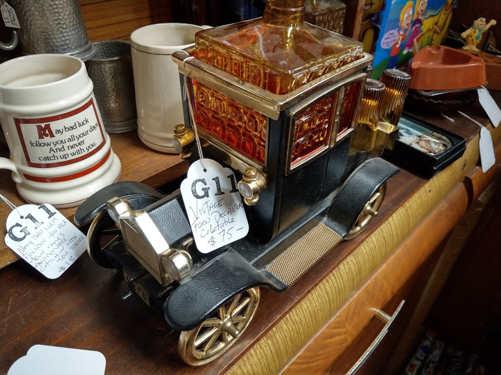 Yarragon Vintage Market | 110 Waterloo Rd, Yarragon VIC 3823, Australia | Phone: (03) 5634 2228