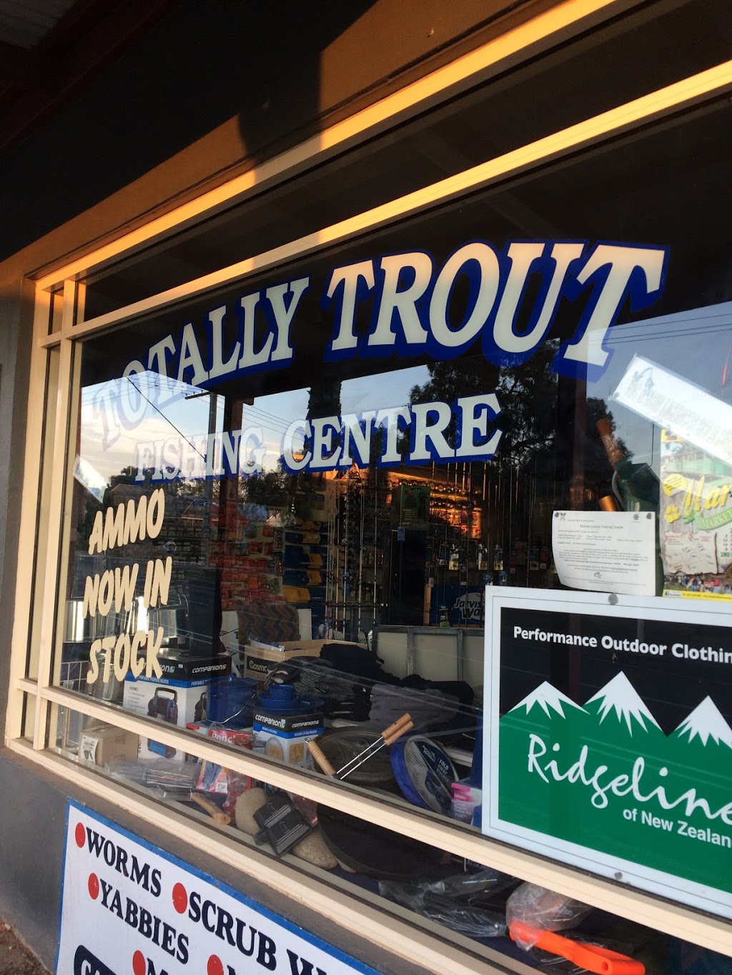 Totally Trout Fishing Centre | 42 Downey St, Alexandra VIC 3714, Australia | Phone: (03) 5772 2662