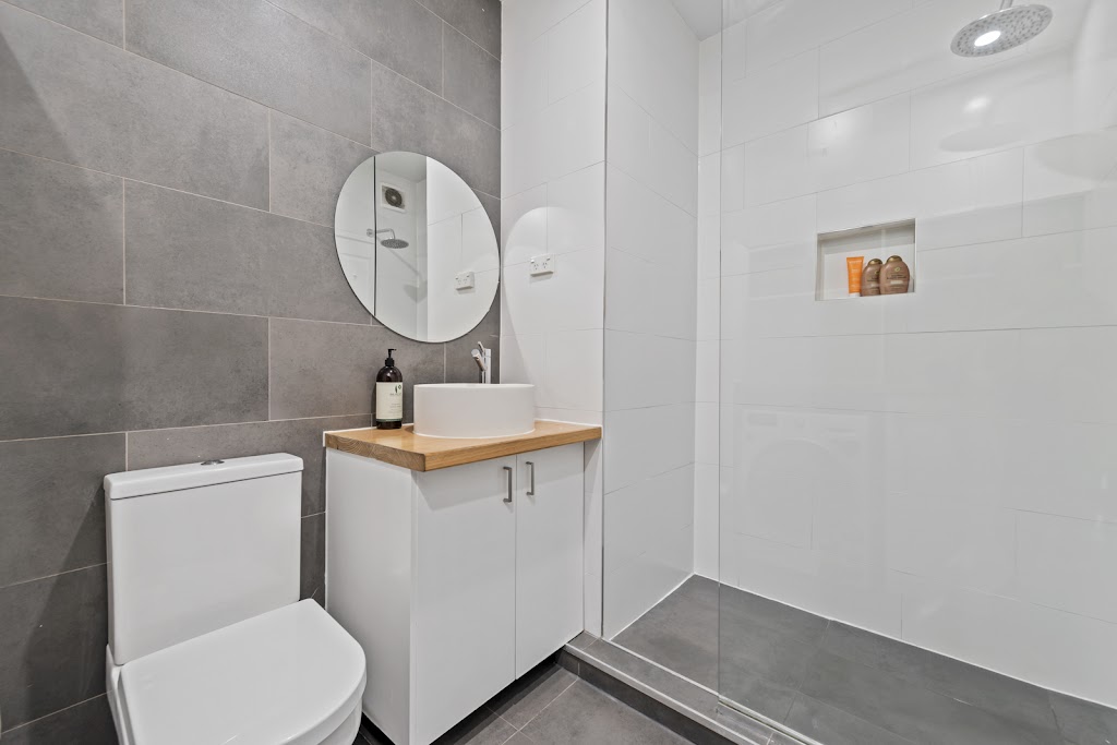 McKenzie White Real Estate | 220 Chapel Rd, Keysborough VIC 3173, Australia | Phone: 0480 446 820