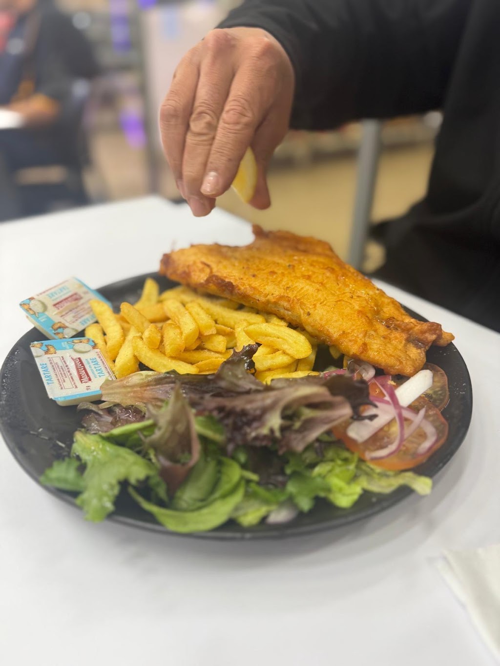 Leos Country Kitchen & Cafe | 75 Tower St, Leonora WA 6438, Australia | Phone: 0477 439 544