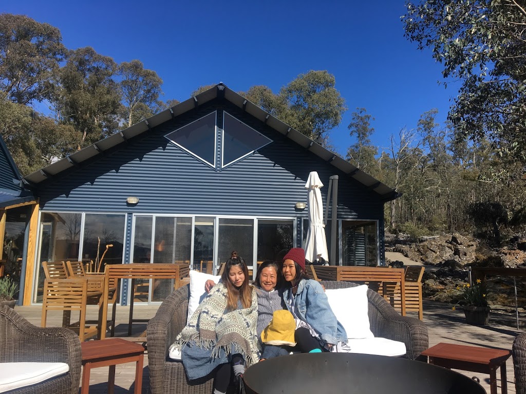 Blue Lake Lodge On Arthurs | 329 Arthurs Lake Rd, Arthurs Lake TAS 7030, Australia | Phone: (03) 6259 8030