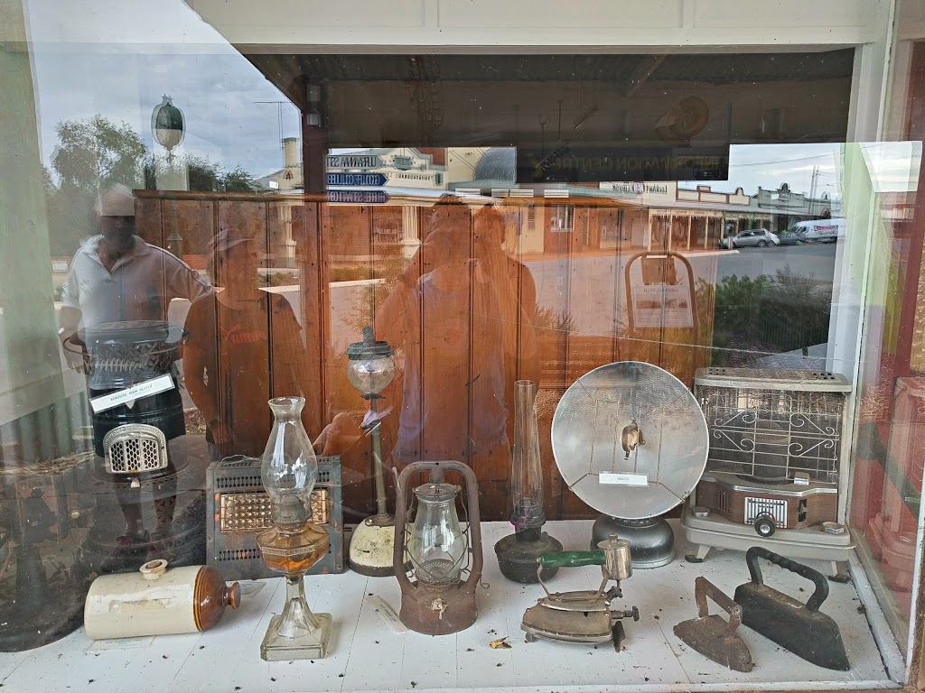 Doris Golder Wool Art Gallery | 45 Urana St, Lockhart NSW 2656, Australia | Phone: (02) 6920 5674