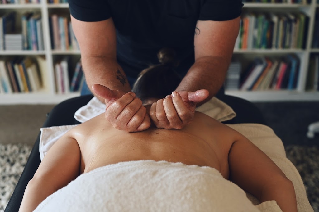 Mark Hearn Mobile Massage | 12 Hollara Dr, Moama NSW 2731, Australia | Phone: 0447 556 648