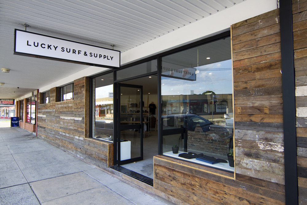 Lucky Surf & Supply | cafe | 3/417 The Entrance Rd, Bateau Bay NSW 2261, Australia | 0243116426 OR +61 2 4311 6426