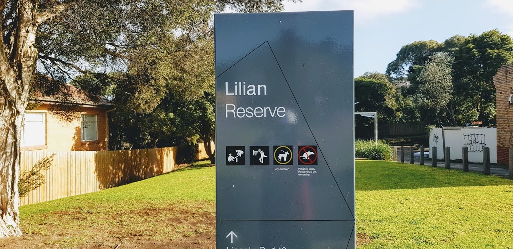 Lilian Reserve | park | 13 Lilian St, Bulleen VIC 3105, Australia