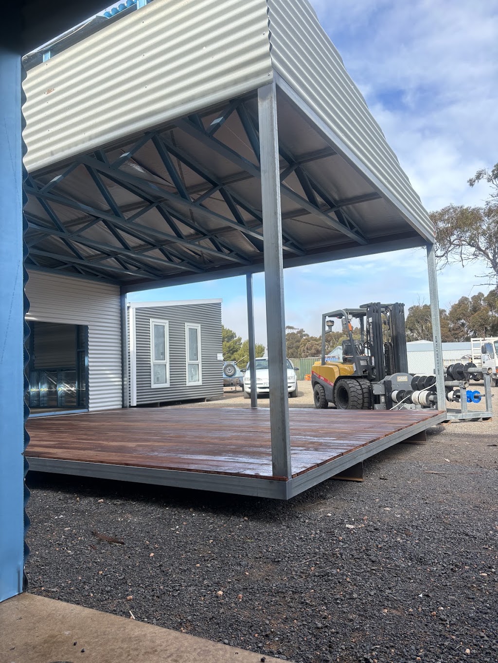 Wallace Transportable Units Pty Ltd | 28-30 Wychunga St, Lascelles VIC 3487, Australia | Phone: 0499 110 807