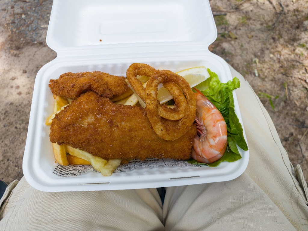 Perrys Seafood | 7 Stradbroke Pl, Dunwich QLD 4183, Australia | Phone: 0484 595 790