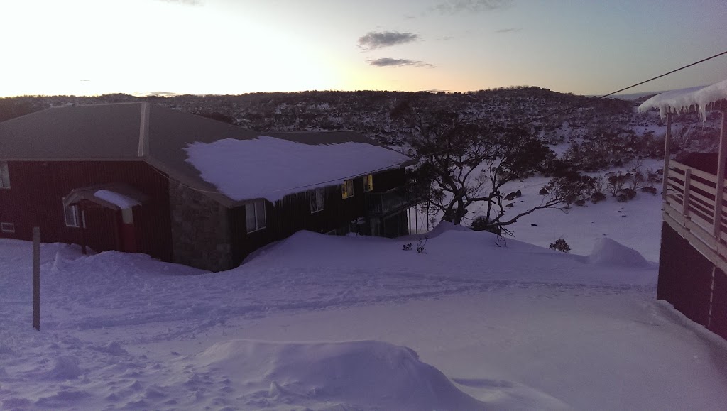 Yalara Alpine Ski Lodge | lodging | 126 Wheatley Rd, Perisher Valley NSW 2624, Australia | 0244724405 OR +61 2 4472 4405