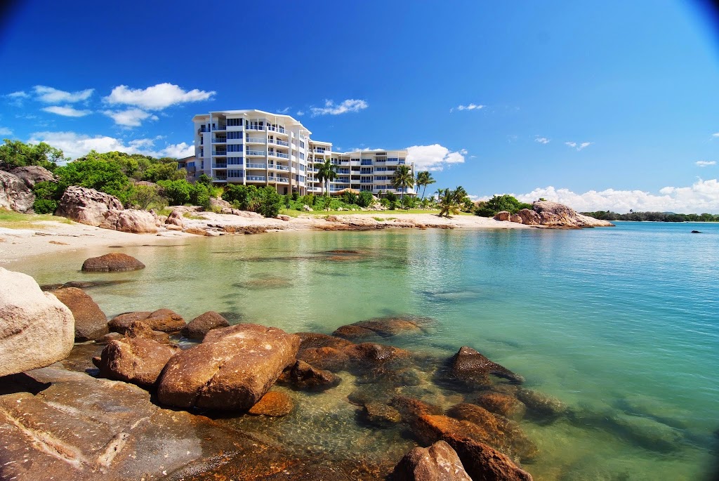 Coral Cove Apartments | 2B Horseshoe Bay Rd, Bowen QLD 4805, Australia | Phone: (07) 4791 2000