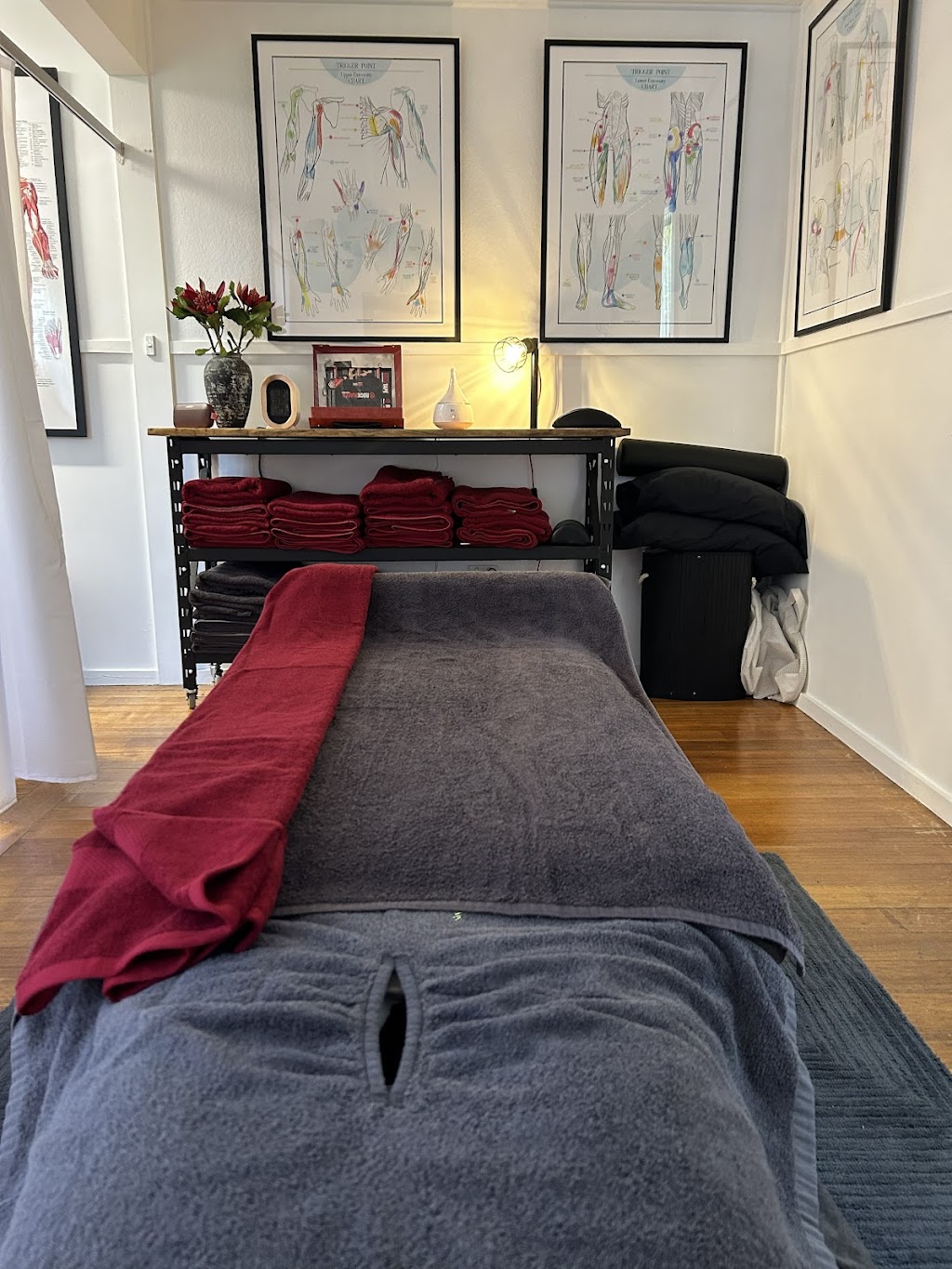 Live Life Therapies Bridport | 38 Walter St, Bridport TAS 7262, Australia | Phone: 0456 035 471