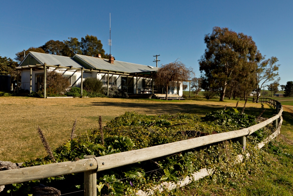 Colenso Country Retreat and Walkers Cottage | lodging | Colenso Rd, Galong NSW 2585, Australia | 0427770697 OR +61 427 770 697