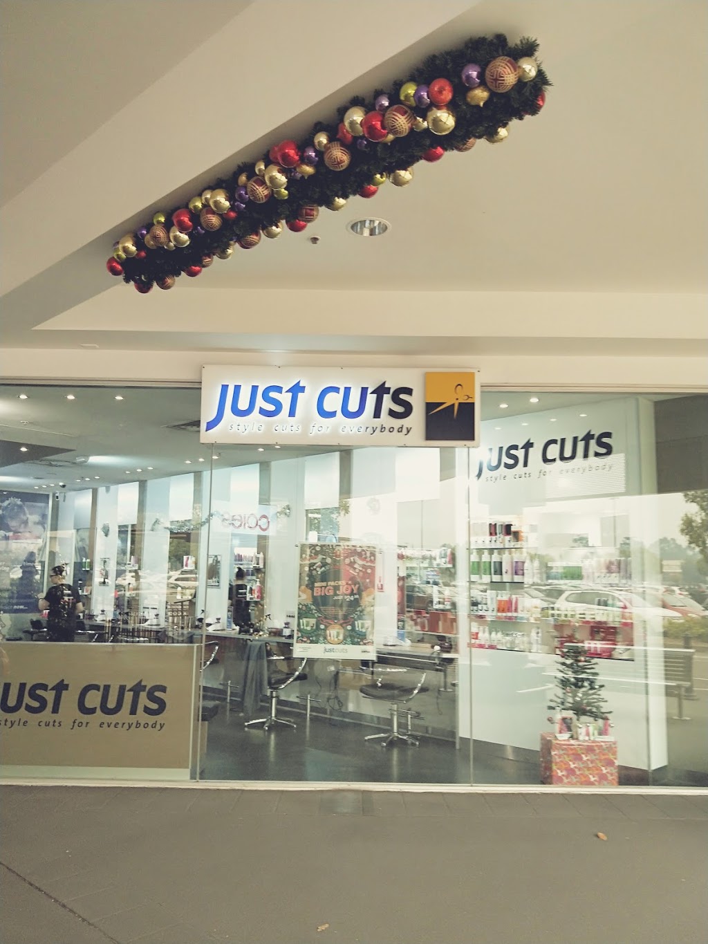 Just Cuts | Shop 26/387 Lake Rd, Glendale NSW 2285, Australia | Phone: (02) 4956 8070