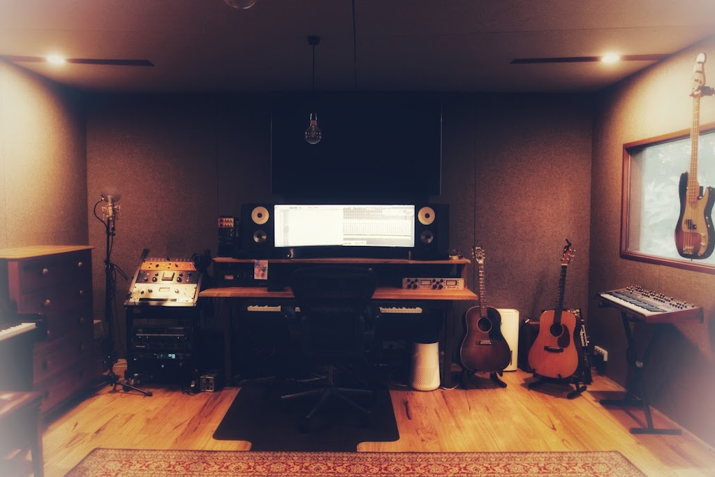 Treehouse Studios | 42 Bilin Rd, Myocum NSW 2481, Australia | Phone: 0411 265 077