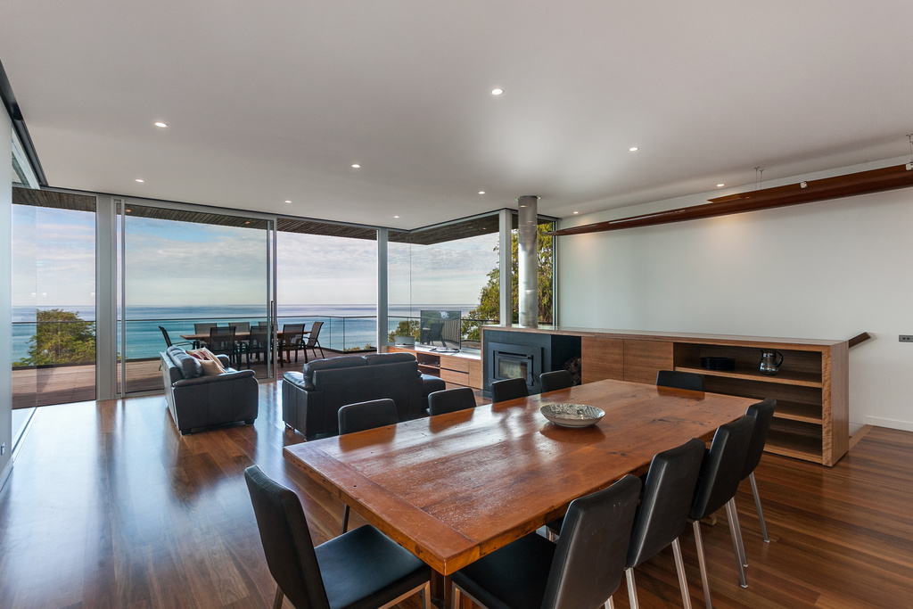DECKED OUT Holiday Home Lorne | lodging | 1 Allen St, Lorne VIC 3232, Australia | 0352894233 OR +61 3 5289 4233