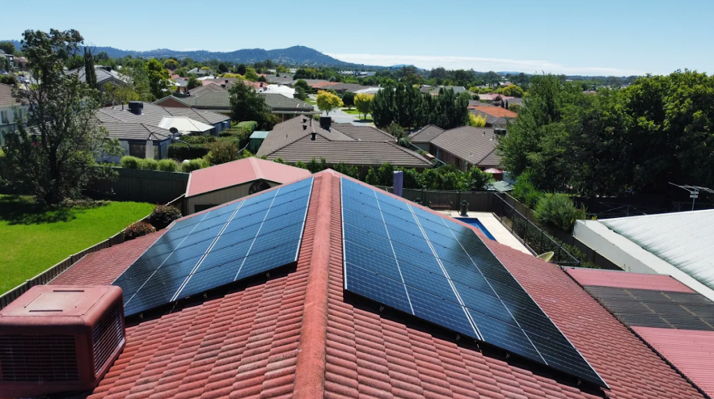 Peak Solar & Electrical |  | 33 Southgate Dr, Leneva VIC 3691, Australia | 0422055493 OR +61 422 055 493