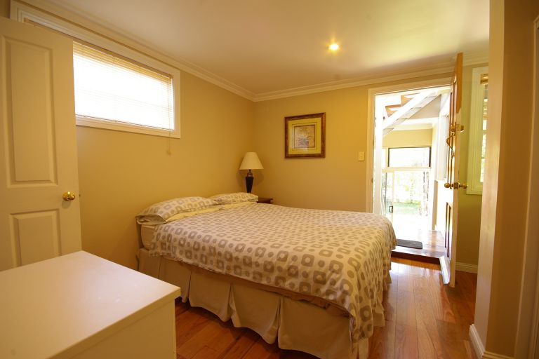 Melville House Holiday Cottage 12 | 252A Keen St, East Lismore NSW 2480, Australia | Phone: (02) 6621 5778
