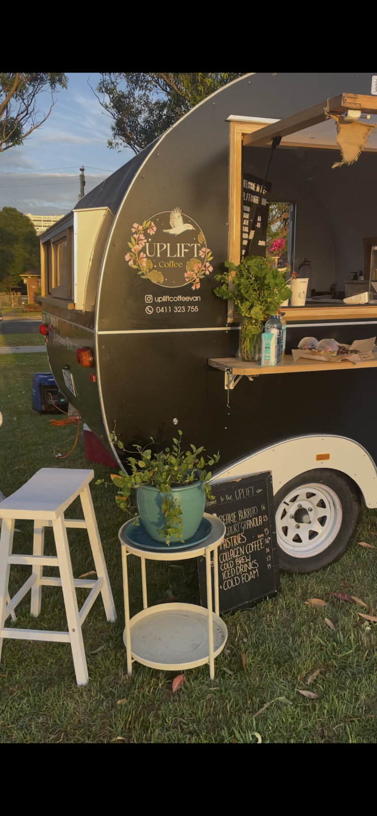 UPLIFT coffee van | Reserve The top car park, Reddall Parade, Warilla NSW 2528, Australia | Phone: 0411 323 755