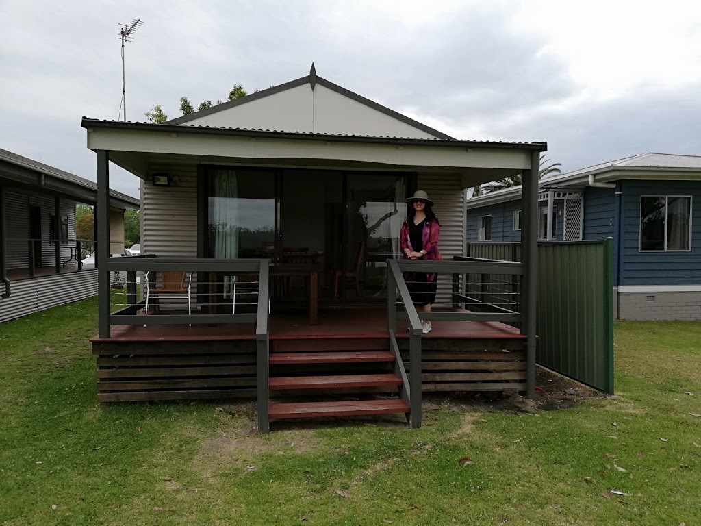 Bentley Waterfront Motel & Cottages | lodging | 164 River Rd, Sussex Inlet NSW 2540, Australia | 0244412052 OR +61 2 4441 2052