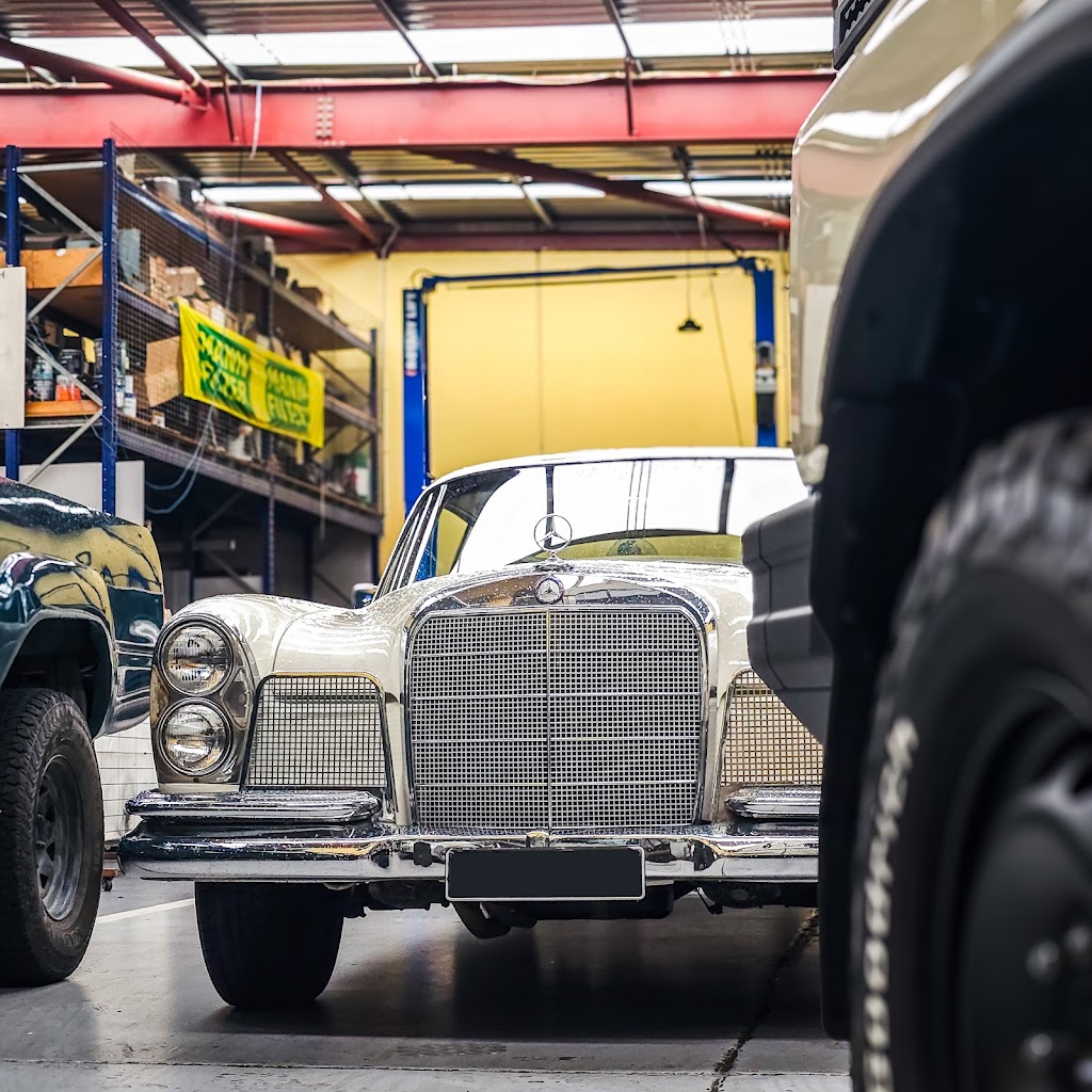 Three Point Classic | 17 Rover St, Mount Gravatt QLD 4122, Australia | Phone: (07) 3849 7933