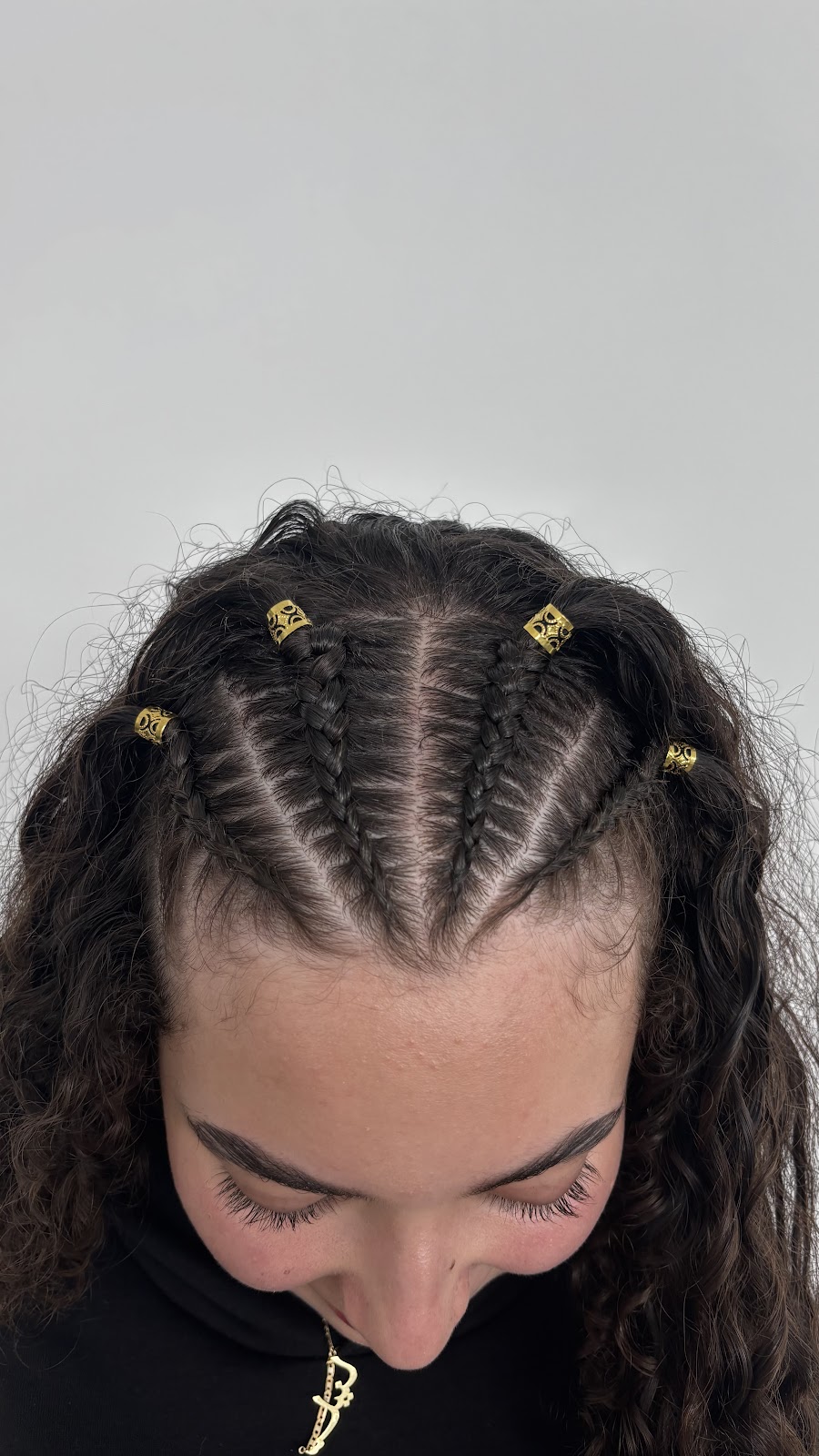 Gossip Curls | Bobadah St, Kingsgrove NSW 2208, Australia | Phone: 0459 125 604