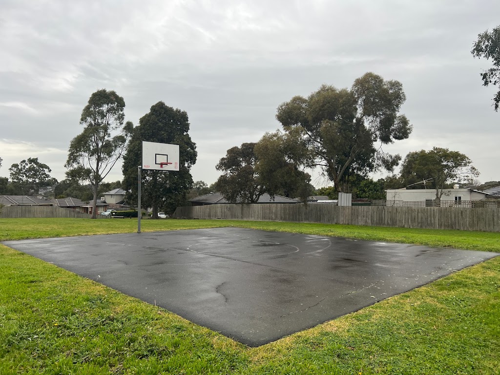 Highton Close Playground |  | 10 Highton Cl, Hampton Park VIC 3976, Australia | 0397993263 OR +61 3 9799 3263