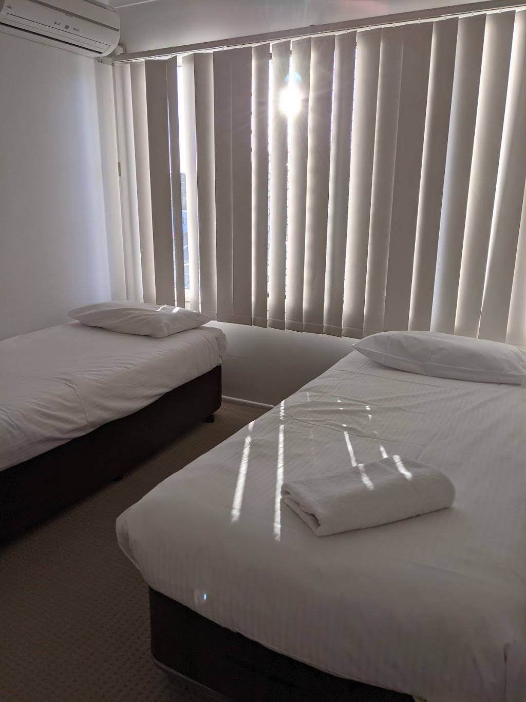 Alexandra Apartments | lodging | 124 Dr Mays Rd, Bundaberg Central QLD 4670, Australia | 1800658565 OR +61 1800 658 565