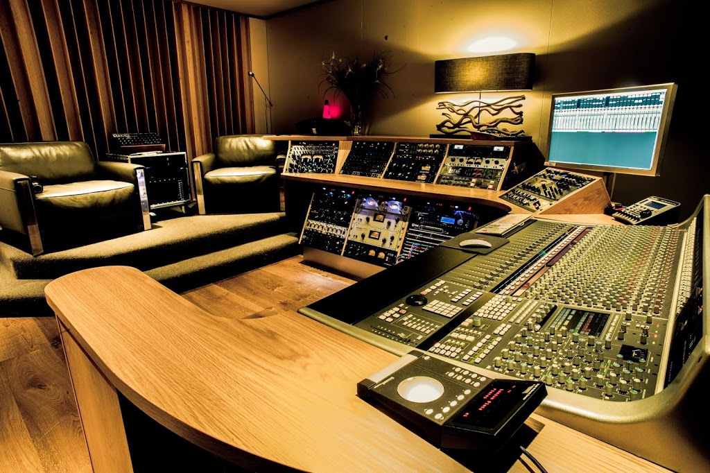 A Sharp Recording Studio | electronics store | 1/339 Belmore Rd, Riverwood NSW 2210, Australia | 0291539988 OR +61 2 9153 9988