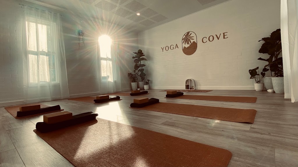 Yoga Cove | 17A Red Gum Rd, Boomerang Beach NSW 2428, Australia | Phone: 0404 661 444