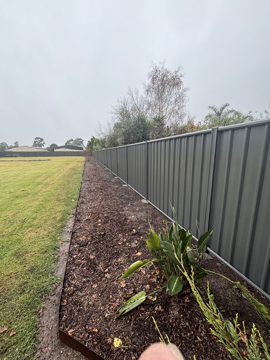 Nomad Fencing & Gates | 28 Cobains Rd, Sale VIC 3850, Australia | Phone: 0413 255 783