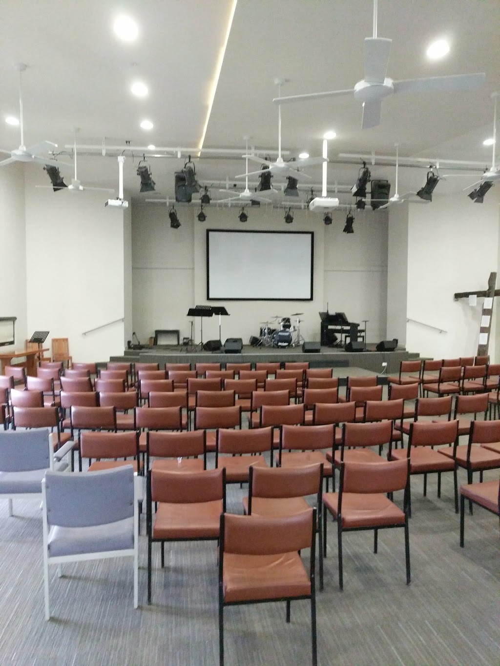 Gisborne Church of Christ | church | 31 Saunders Rd, New Gisborne VIC 3438, Australia | 0354284213 OR +61 3 5428 4213