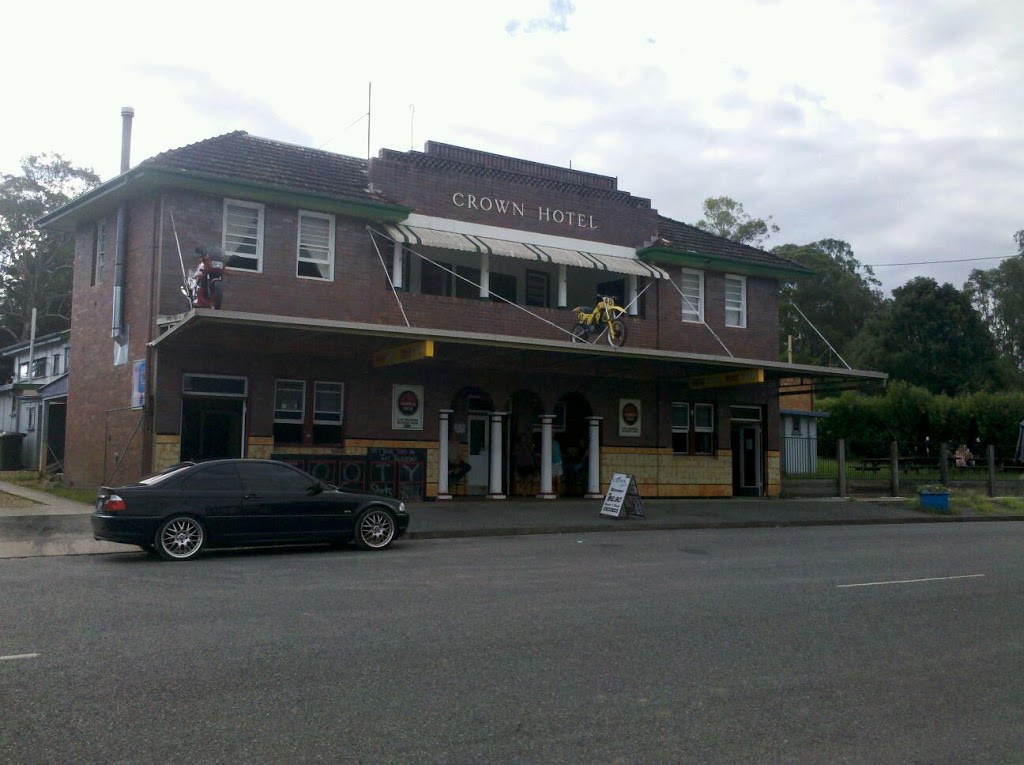 Crown Hotel | 48 Urben St, Urbenville NSW 2475, Australia | Phone: (02) 6634 1213