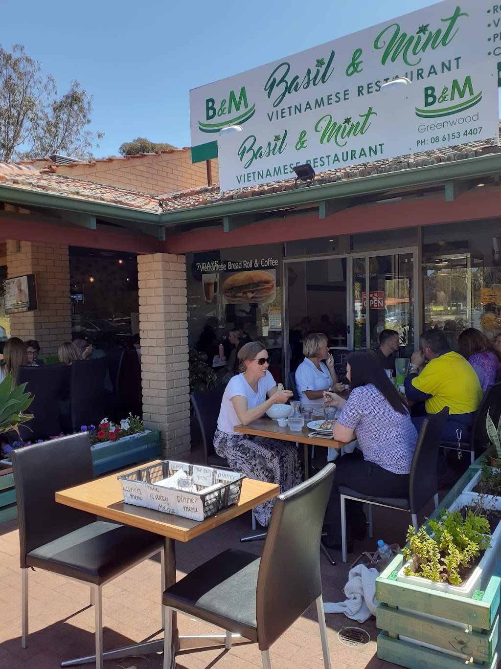 Basil & Mint Vietnamese Restaurant | 132 Coolibah Dr, Greenwood WA 6024, Australia | Phone: (08) 6153 4407